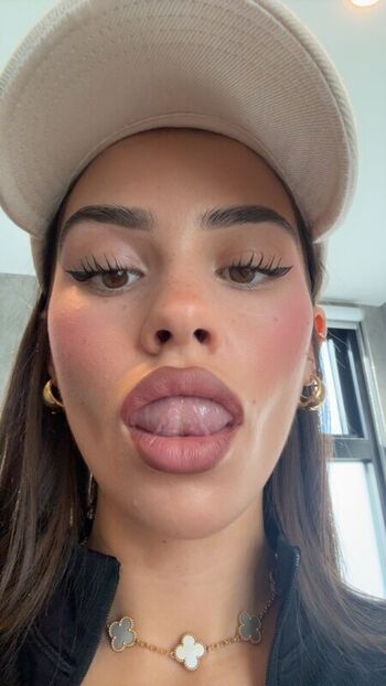 Full leaked Leah halton private onlyfans photo