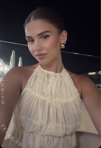 Full leaked Leah halton private onlyfans photo