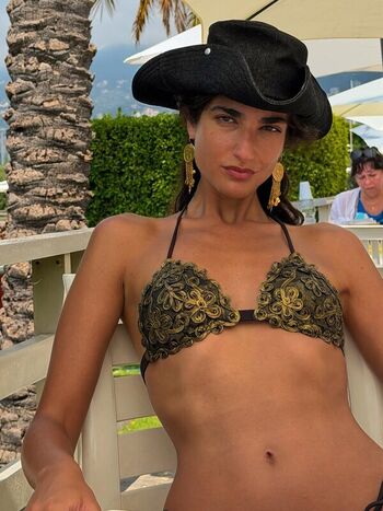 Full leaked Lebanese girls private onlyfans photo