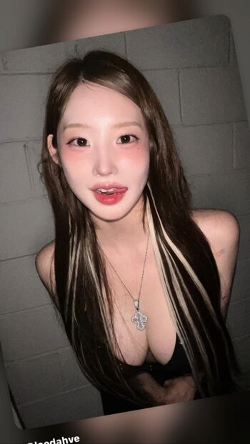 Full leaked Leedahve private onlyfans photo