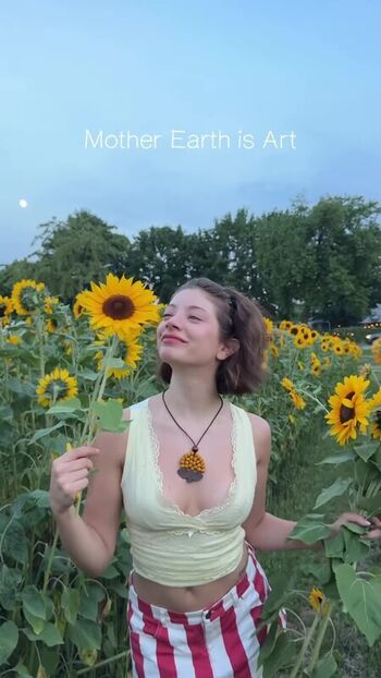 Full leaked Leyla afshonkar private onlyfans photo