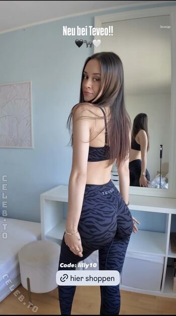 Full leaked Lillyfayye page private onlyfans photo