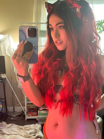 Full leaked Lilravenfox private onlyfans photo