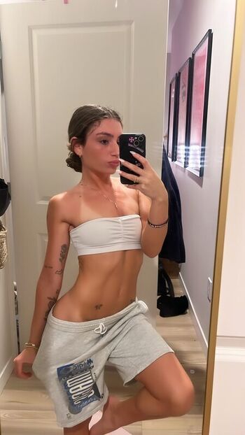 Full leaked Lily roman private onlyfans photo