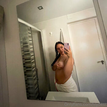 Full leaked Lilybest private onlyfans photo
