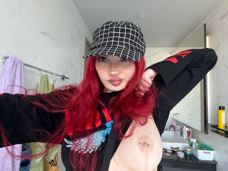 Full leaked Lisara private onlyfans photo