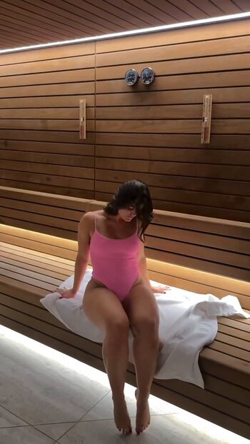 Full leaked Livefitelle private onlyfans photo
