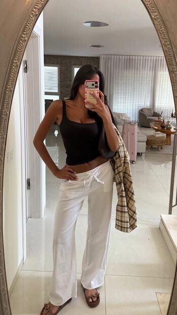 Full leaked Liyamizrahii private onlyfans photo