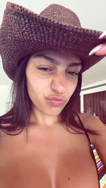Full leaked Liyamizrahii private onlyfans photo