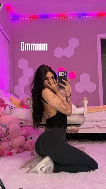 Full leaked Liza lowe private onlyfans photo