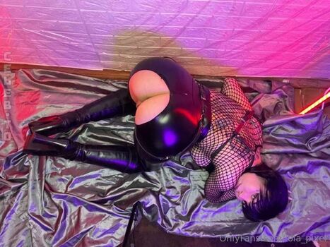 Full leaked Lola pixel private onlyfans photo