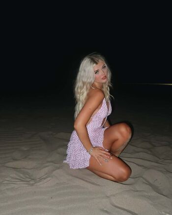 Full leaked Loren gray page private onlyfans photo