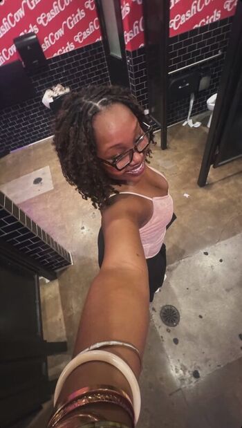 Full leaked Lovie williams private onlyfans photo
