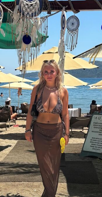 Full leaked Lucie anderson private onlyfans photo