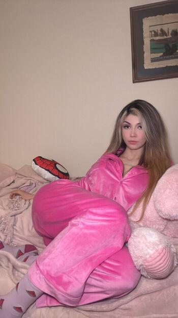 Full leaked Luzgamingxd private onlyfans photo