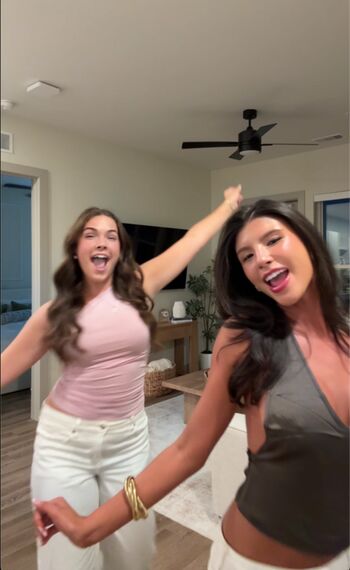 Full leaked Lydia lowry private onlyfans photo