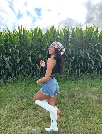 Full leaked Maggie cozart private onlyfans photo