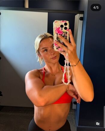Full leaked Maisieellenfitness private onlyfans photo