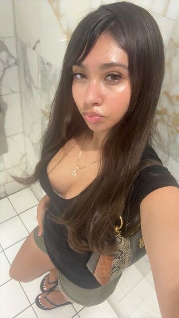 Full leaked Mangogyur private onlyfans photo