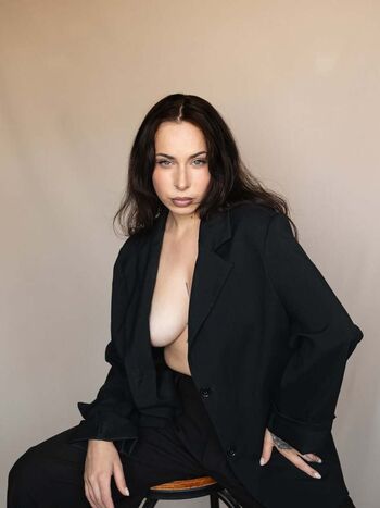 Full leaked Manon nadolny page private onlyfans photo