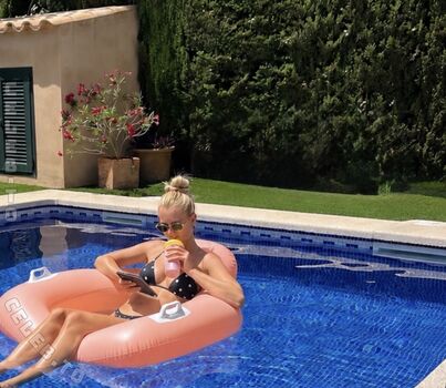 Full leaked Mavie noelle private onlyfans photo