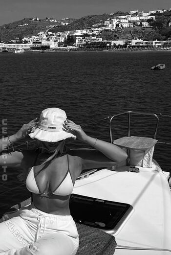 Full leaked Melaniethrr private onlyfans photo