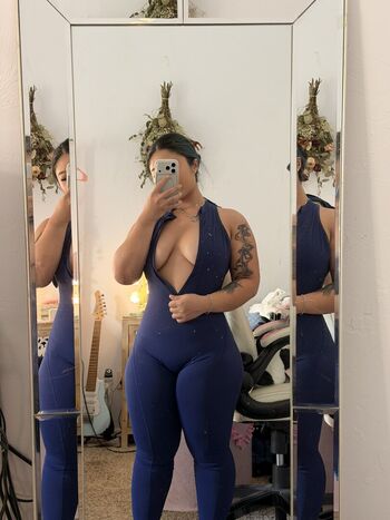 Full leaked Mewlilay private onlyfans photo