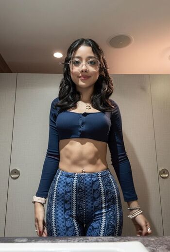 Full leaked Mexican girls private onlyfans photo