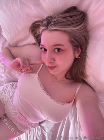 Full leaked Miavienna private onlyfans photo