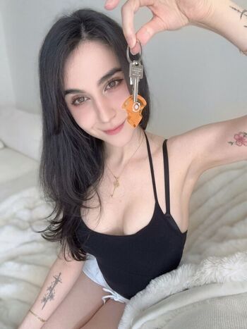 Full leaked Midna private onlyfans photo