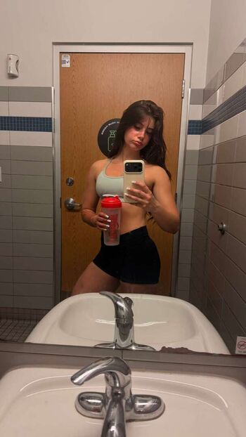 Mikayla Campinos