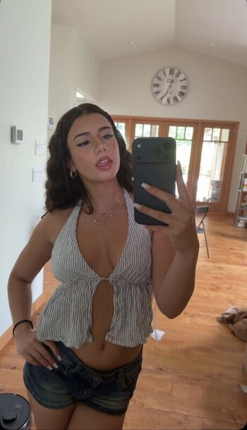 Full leaked Mikayla campinos private onlyfans photo