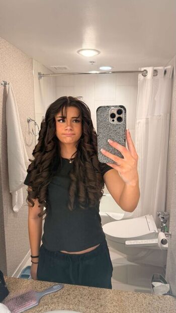 Full leaked Mikayla campinos private onlyfans photo