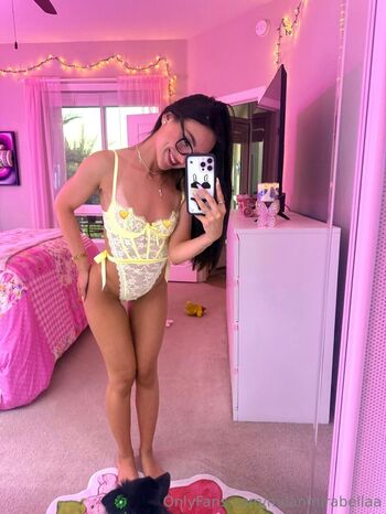 Full leaked Milanmirabellaa private onlyfans photo
