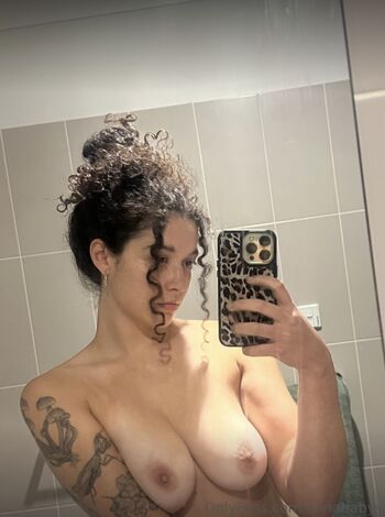 Full leaked Minababyy private onlyfans photo