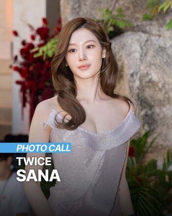 Full leaked Minatozaki sana page private onlyfans photo