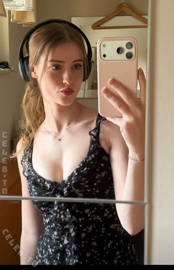 Full leaked Mira szalma private onlyfans photo