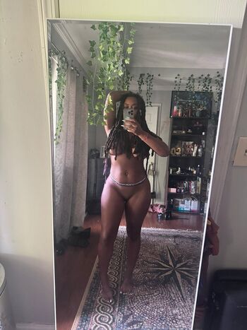Full leaked Miss honey private onlyfans photo