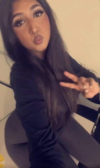 Full leaked Miss viv page private onlyfans photo