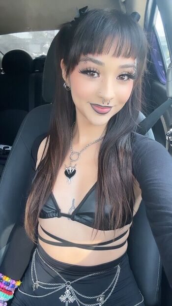 Full leaked Missbrat xx private onlyfans photo