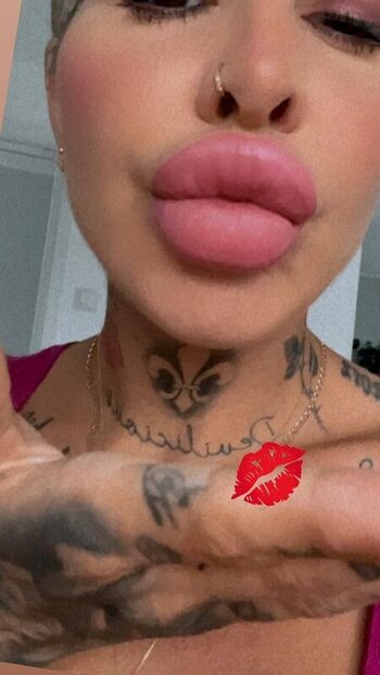 Full leaked Monamonique private onlyfans photo