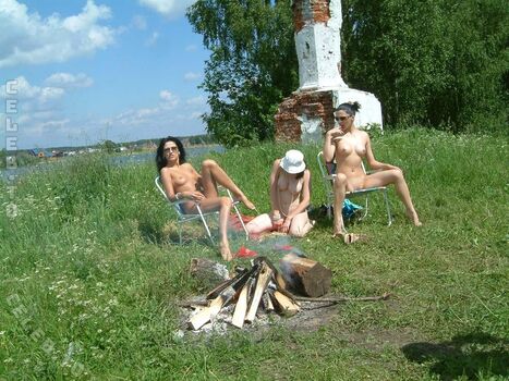 Nackt In Russland
