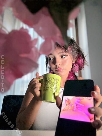 Full leaked Nerdy beila page private onlyfans photo
