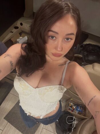 Full leaked Noah cyrus page private onlyfans photo