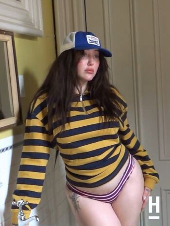 Full leaked Noah cyrus private onlyfans photo