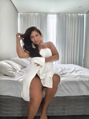 rebekalopes_1979