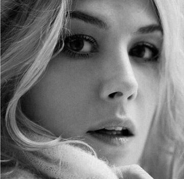 Full leaked Rosamund pike private onlyfans photo