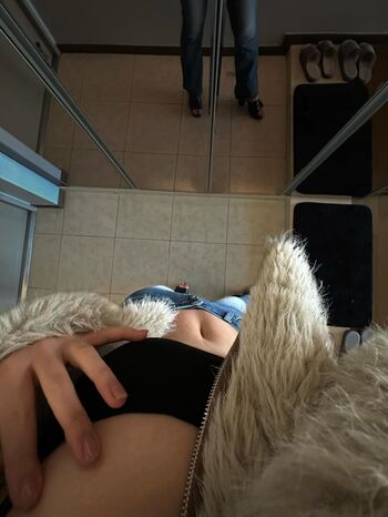 sonyearin