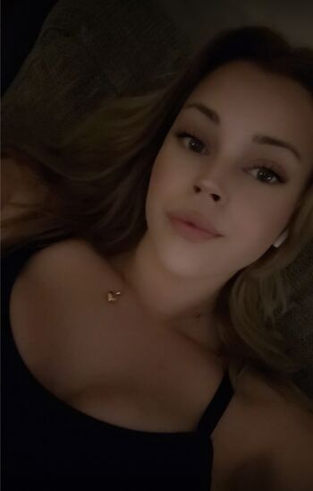 Full leaked Swedish girls private onlyfans photo