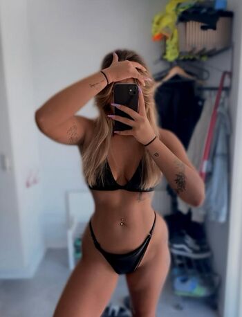 Full leaked Swedish girls private onlyfans photo